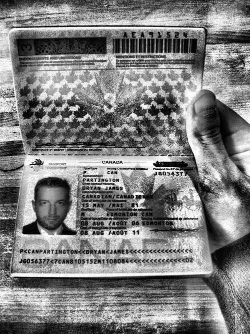 canadian-passport-212884542 canadian-passport-212884542